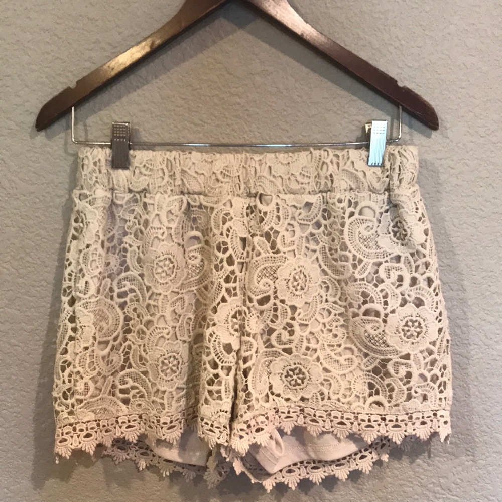 Vero Moda Lace Shorts